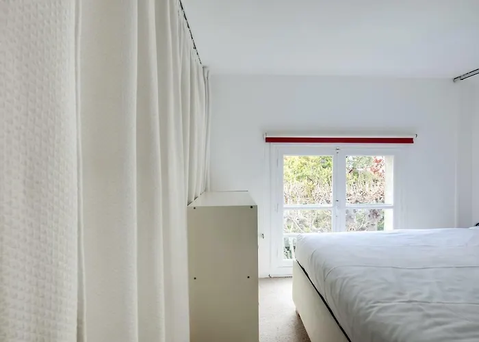 Appartement Unit 010 Cherche Midi 19 *
