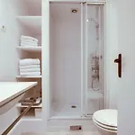 Unit 010 Cherche Midi 19 * Párizs