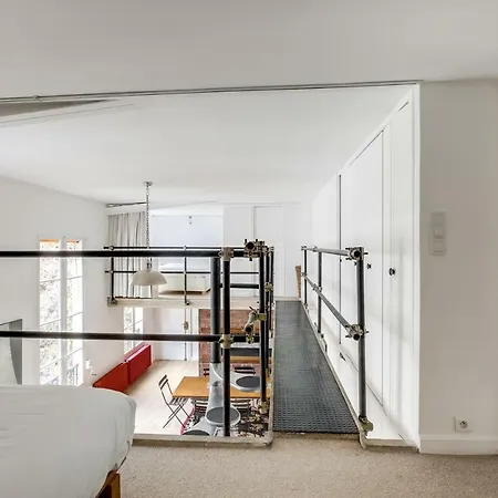 Unit 010 Cherche Midi 19 * Paris